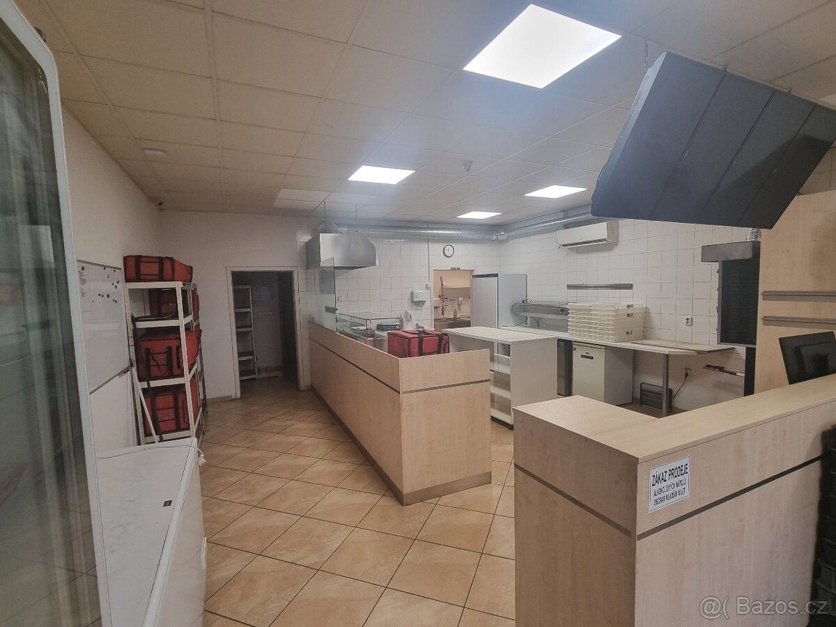 Prodej restaurace - Ivančice, 664 91