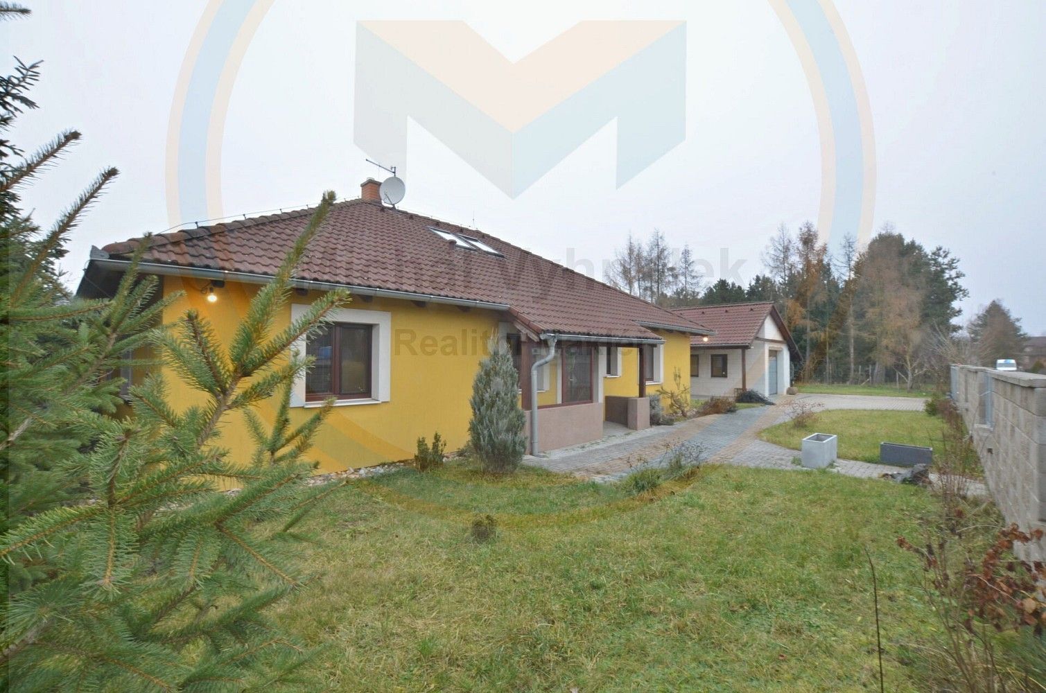 Rodinné domy, Tišice - Chrást, okres Mělník, Středočeský kraj, 154 m² - 1