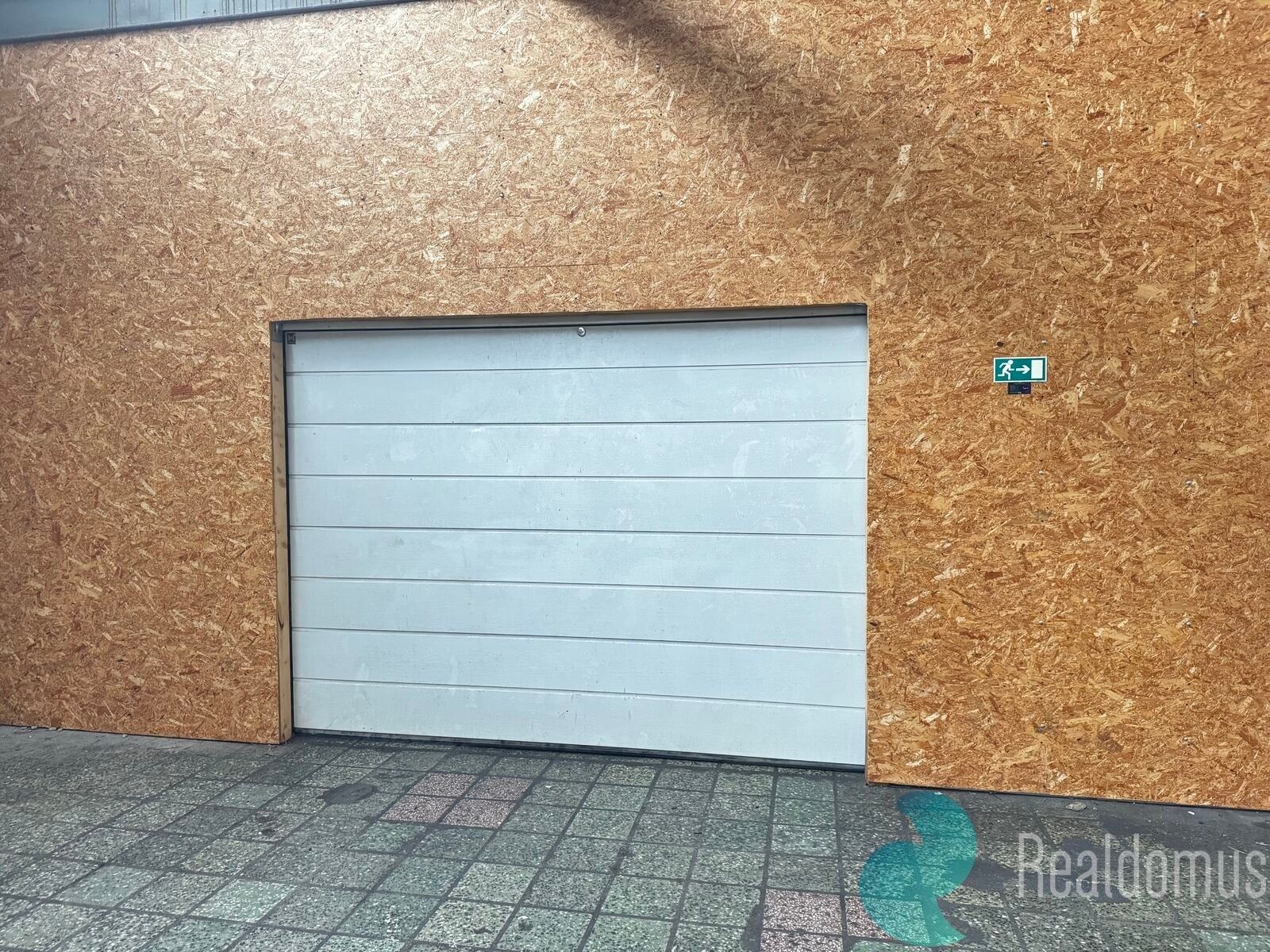 Garáže, Omlenická, Kaplice, 48 m²