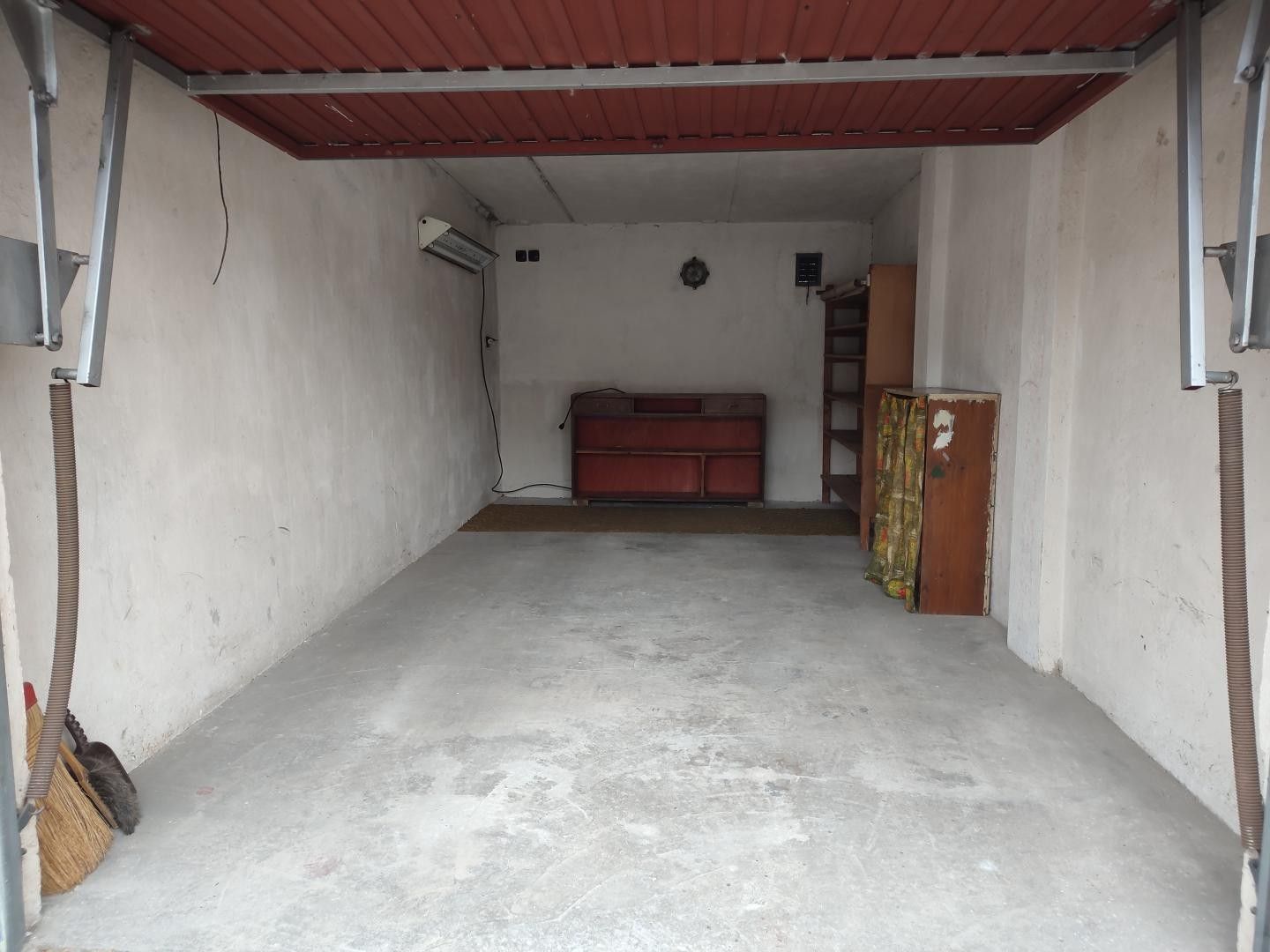 Garáž · 17 m² · Limuzská, Praha - 3