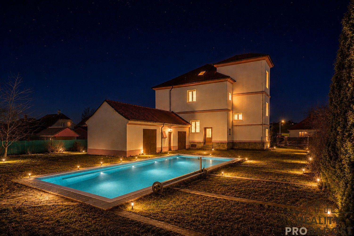 Rodinné domy, Šumná, okres Znojmo, 405 m² - 1