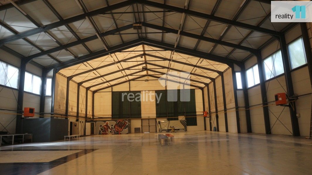 Sklady, Jaroňkova, Ostrava, 1 044 m²