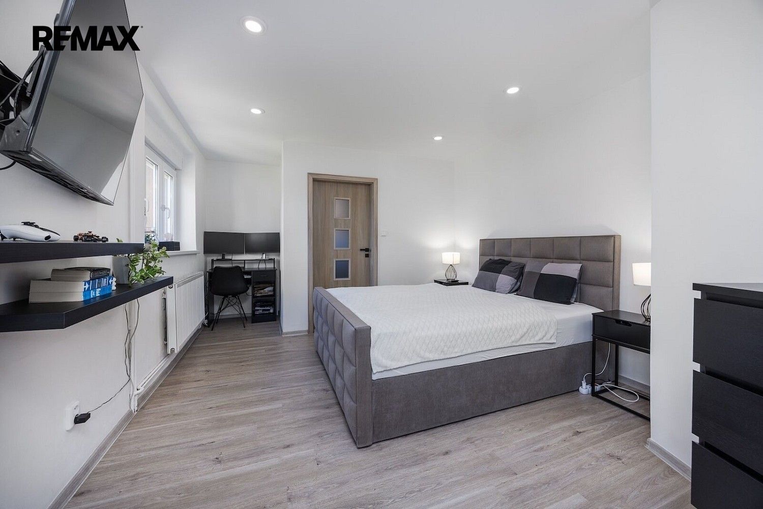 Prodej rodinný dům - Praha - Ruzyně, okres Praha 6, Hlavní město Praha, 246 m² - 5