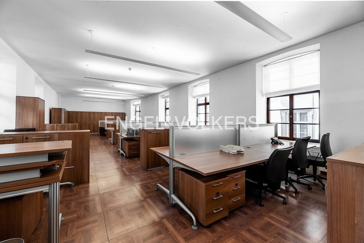 Pronájem kancelář - Mariánské náměstí, Praha, 168 m²