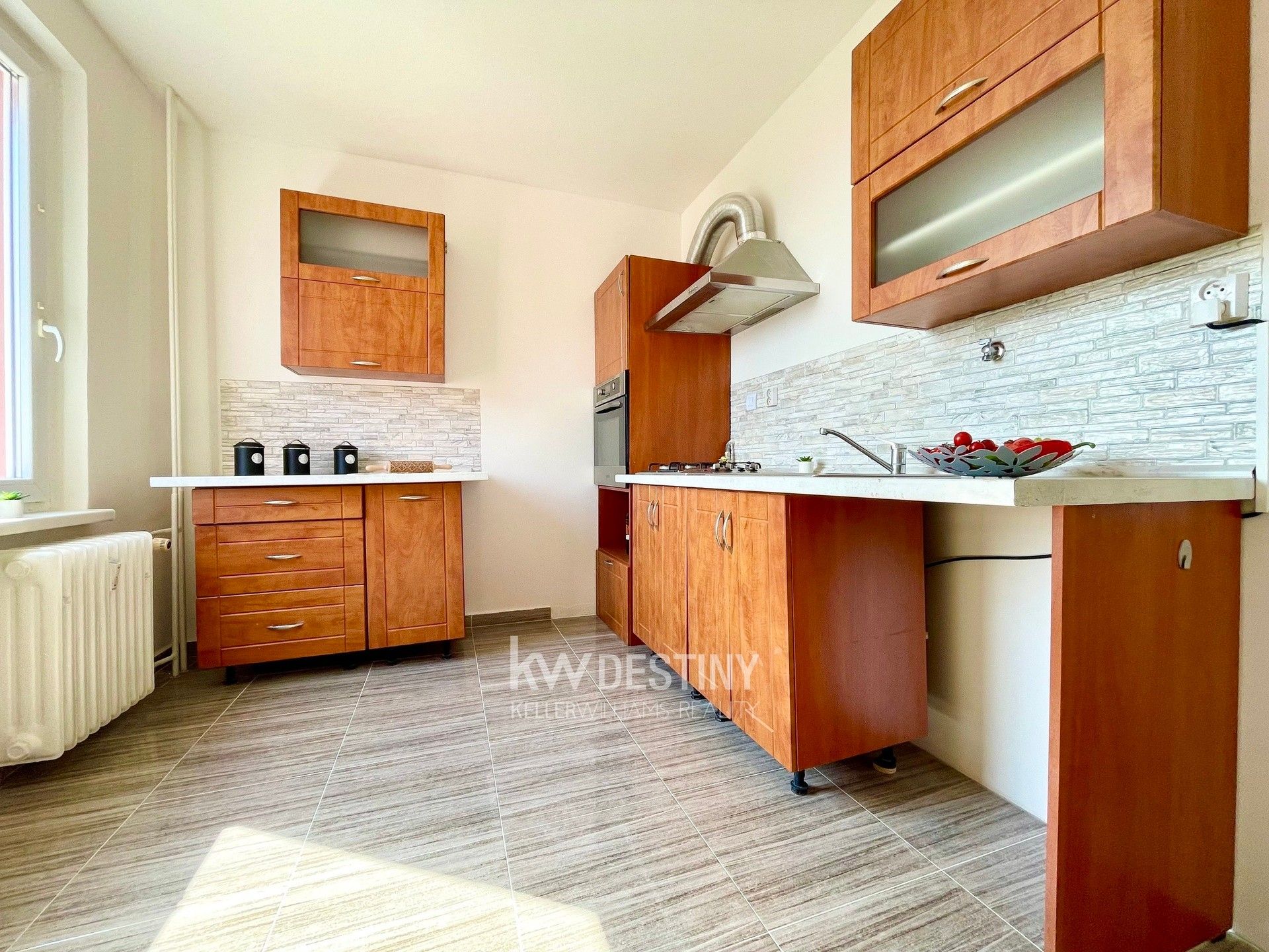 Pronájem byt 2+1 - Sídliště 595, Krupka, 46 m²