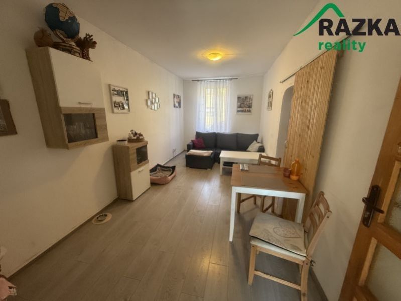 Prodej rodinný dům - Stráž, 220 m²