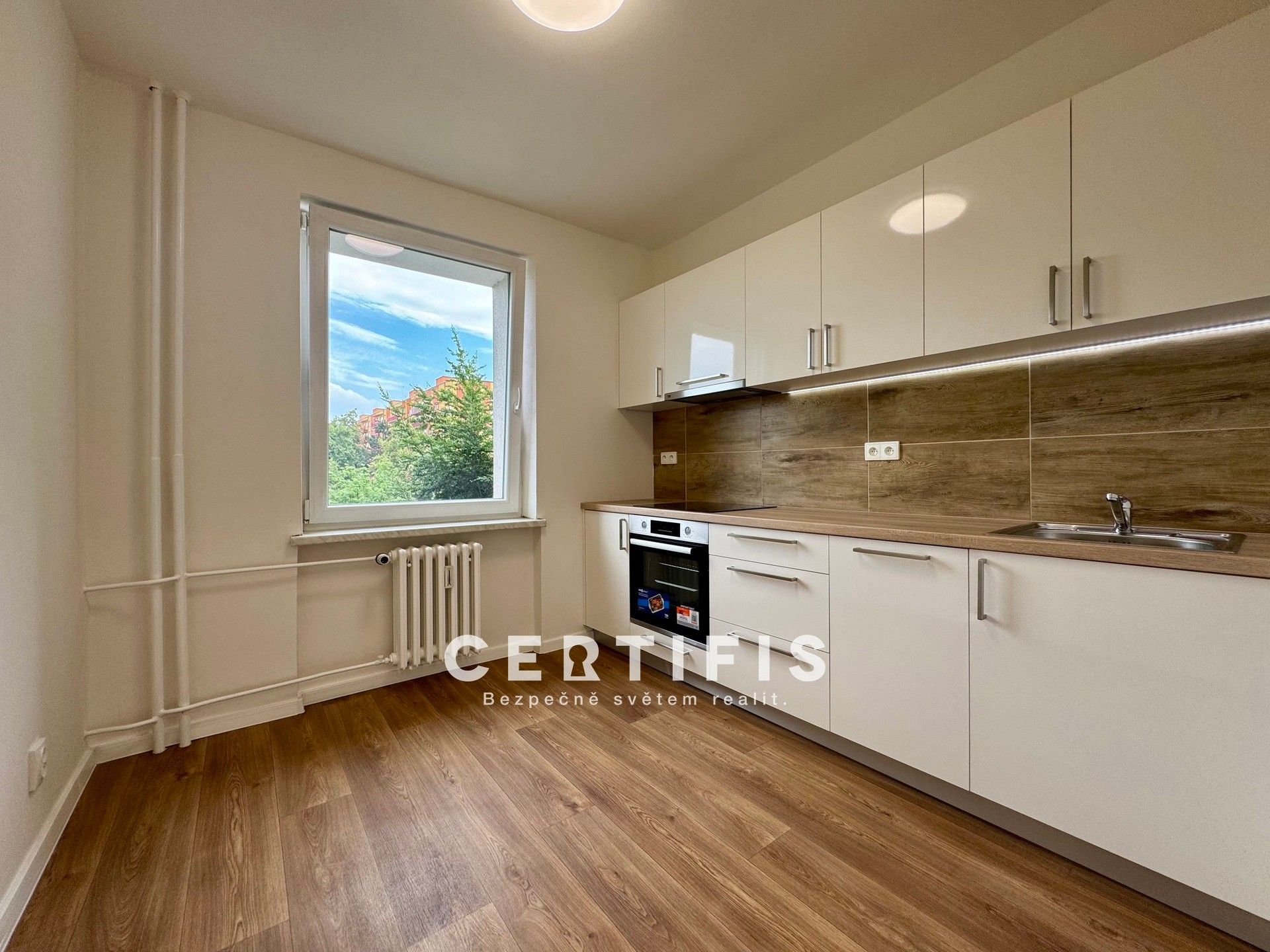 2+1, Masarykova třída, Orlová, 52 m²