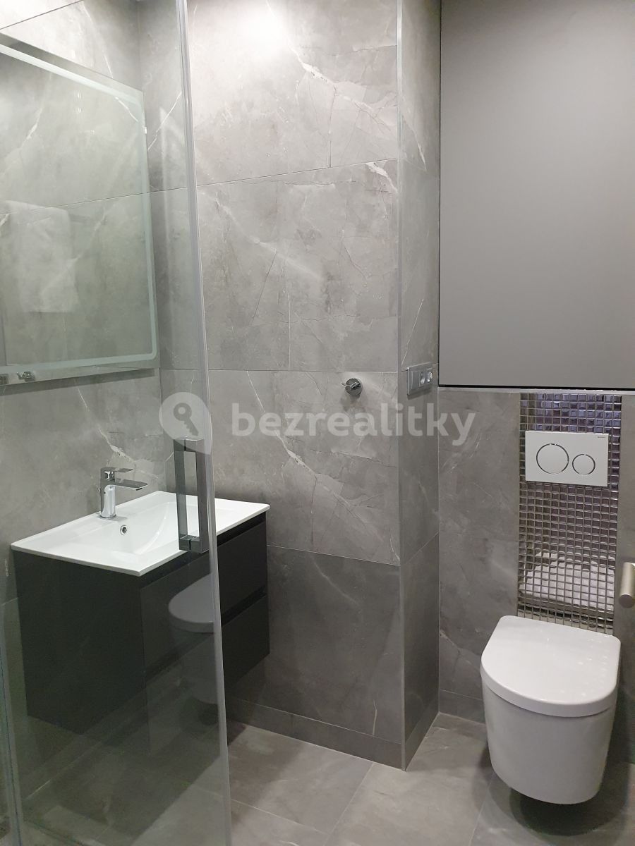 1+1, Ostrovského, Praha - Smíchov, 32 m² - 2