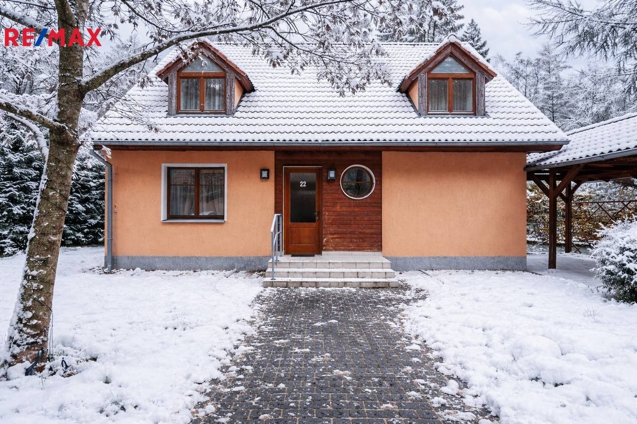 Prodej rodinný dům - Za Motelem 2171, Karlovy Vary, 137 m²