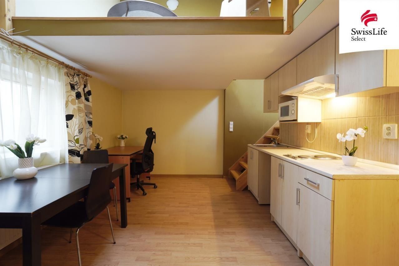 2+kk, Turnovská, Praha, 35 m²