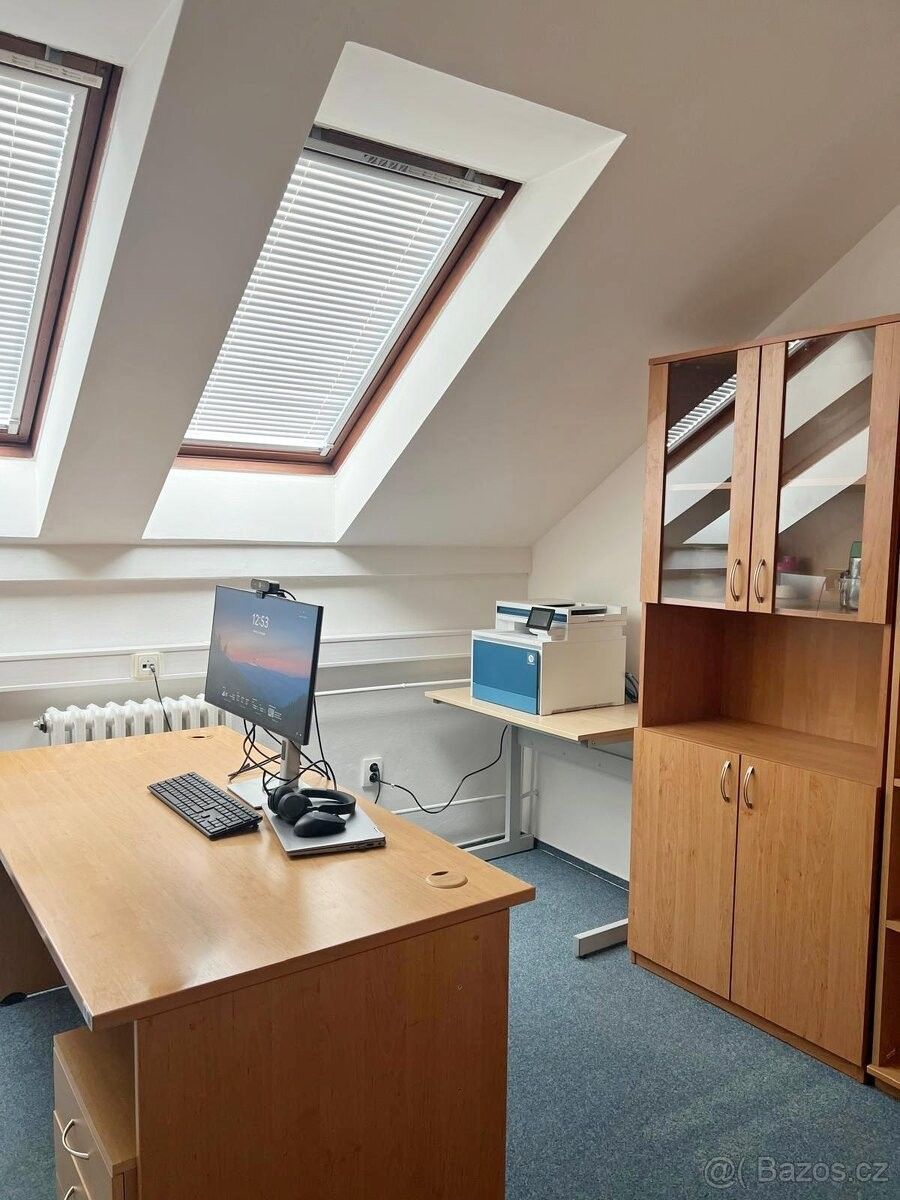 Kanceláře, Olomouc, 779 00