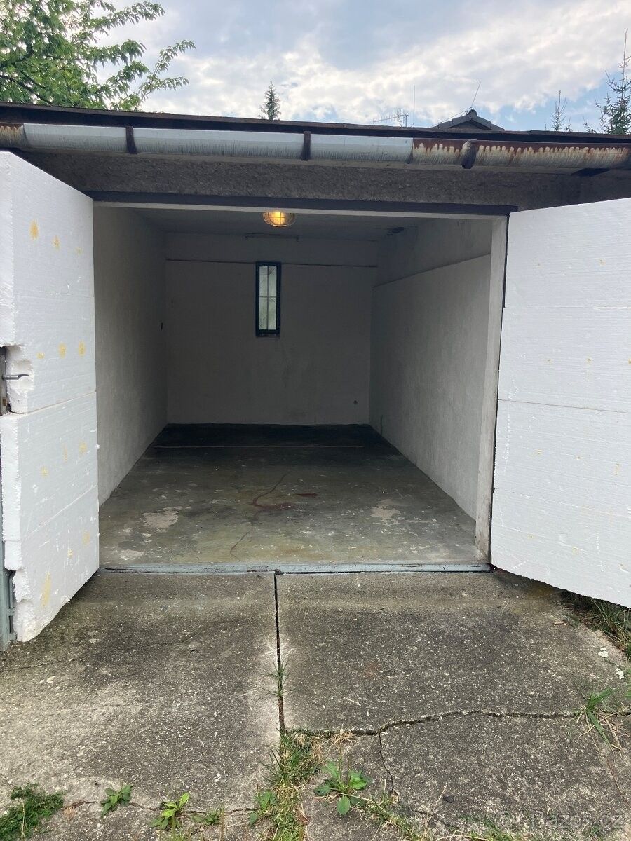 Garáže, Olomouc, 779 00