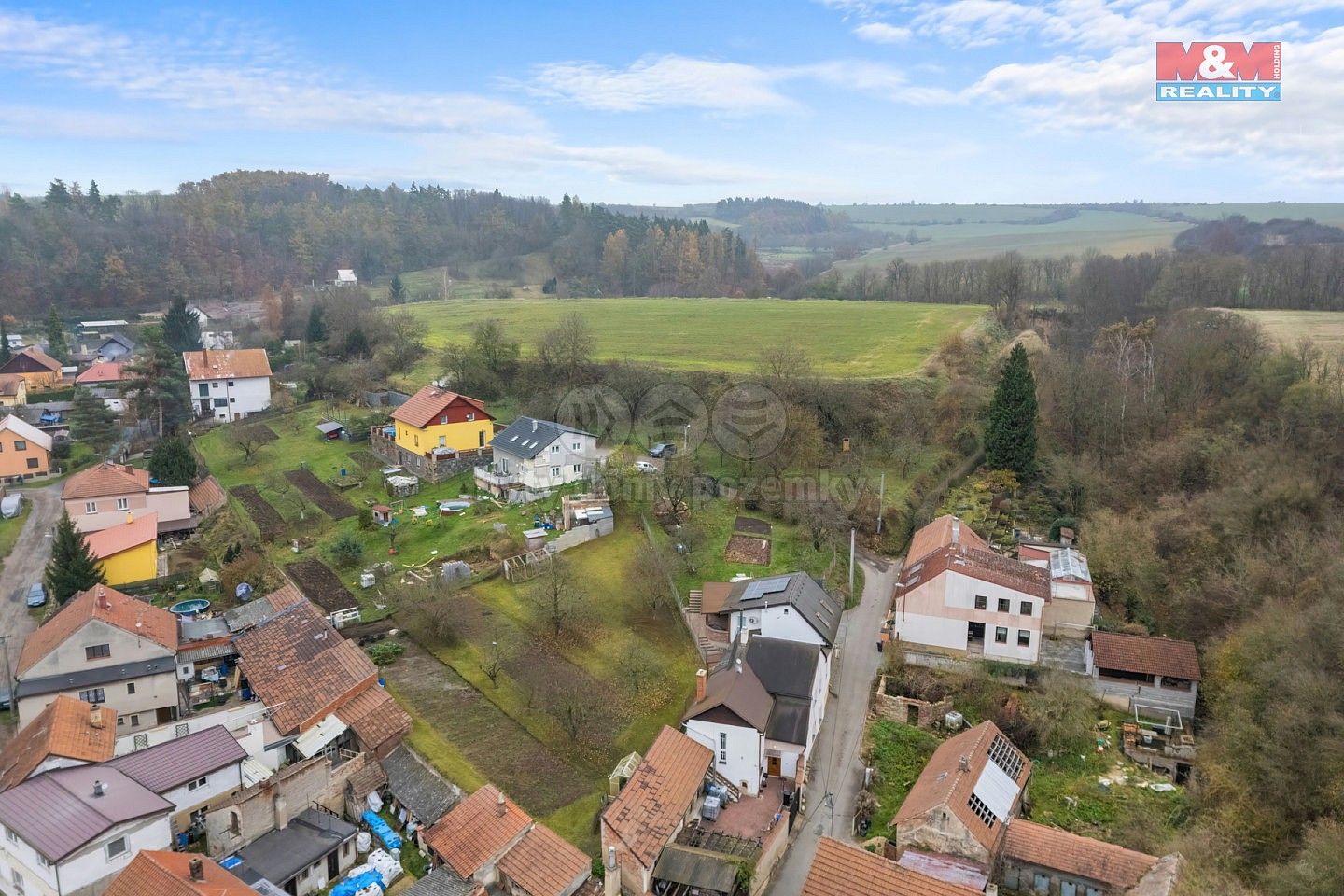 Pozemek pro bydlení, 1 055 m²