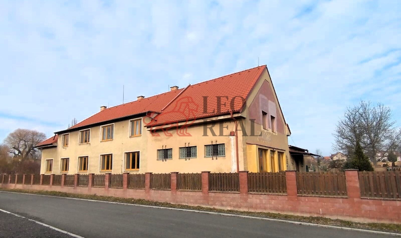 Prodej dům - Štolmíř, Český Brod, 600 m²
