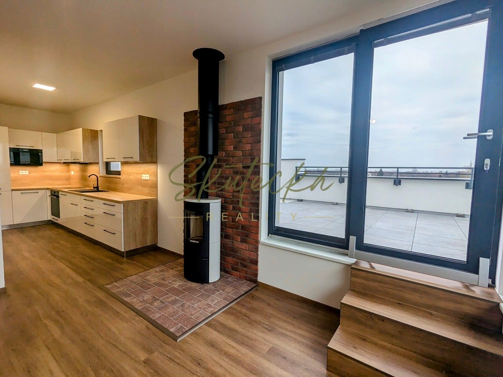 Pronájem byt 3+kk - Žižkova, Hodonín, 150 m²