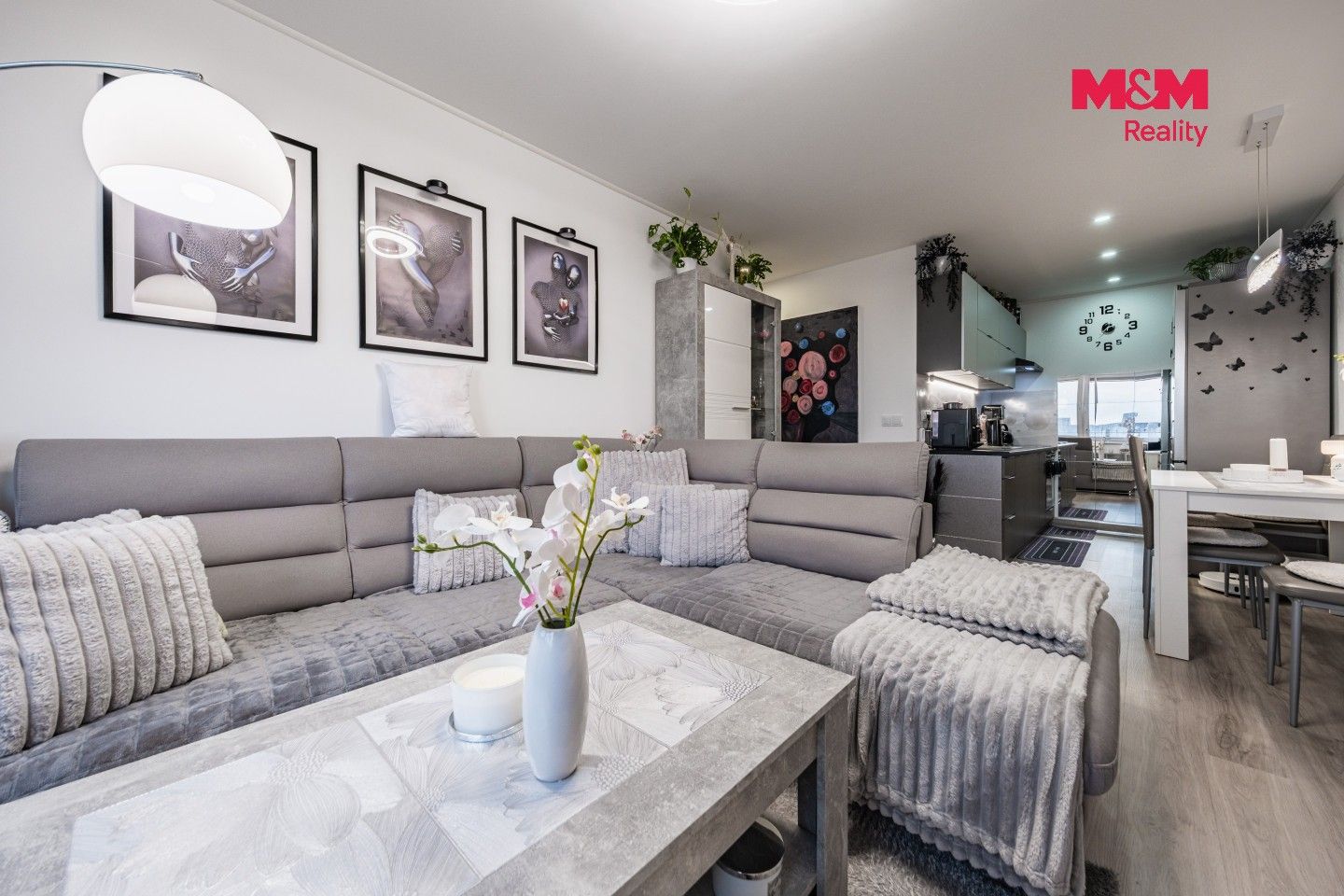Byt 2+kk · 45 m² · Trávníčkova, Praha - 3