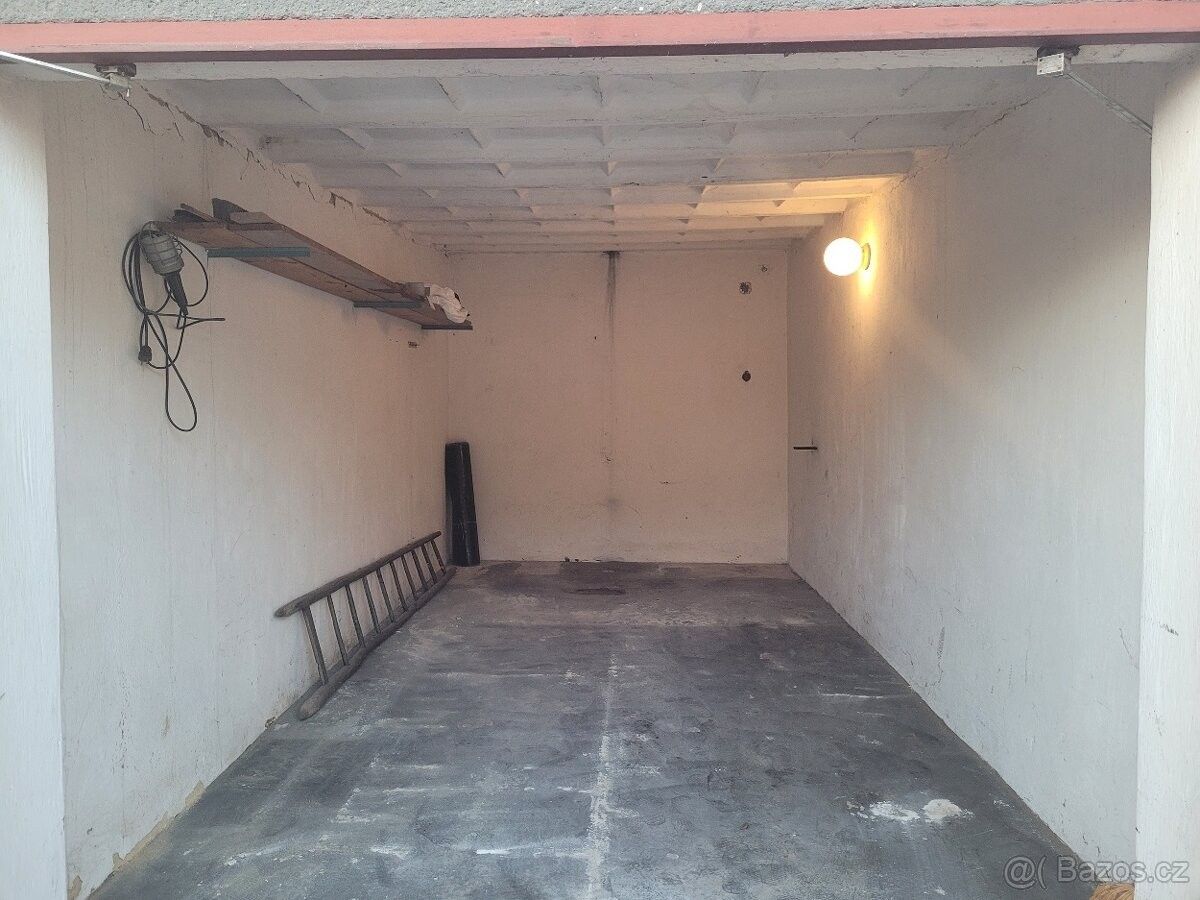 Pronájem garáž - Strakonice, 386 01