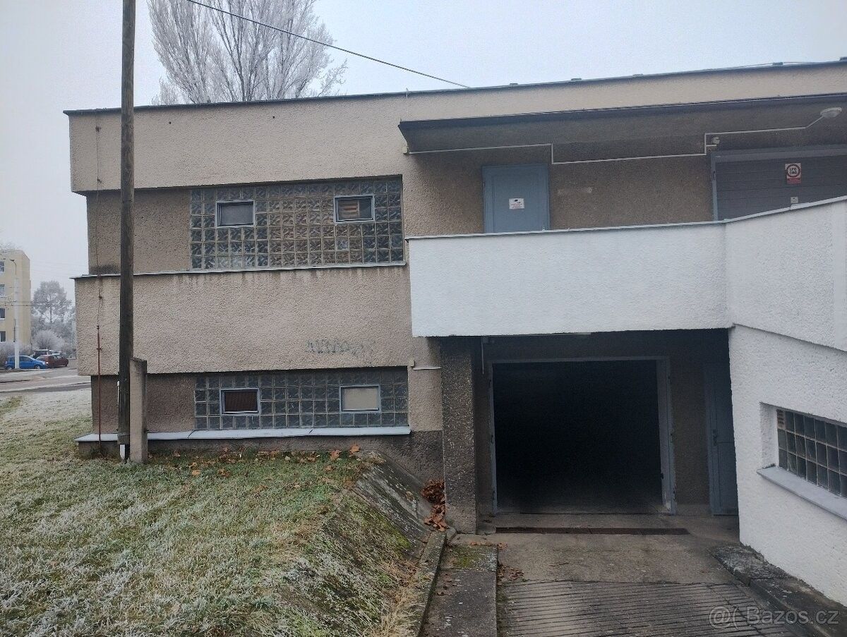 Pronájem garáž - Pardubice, 530 12