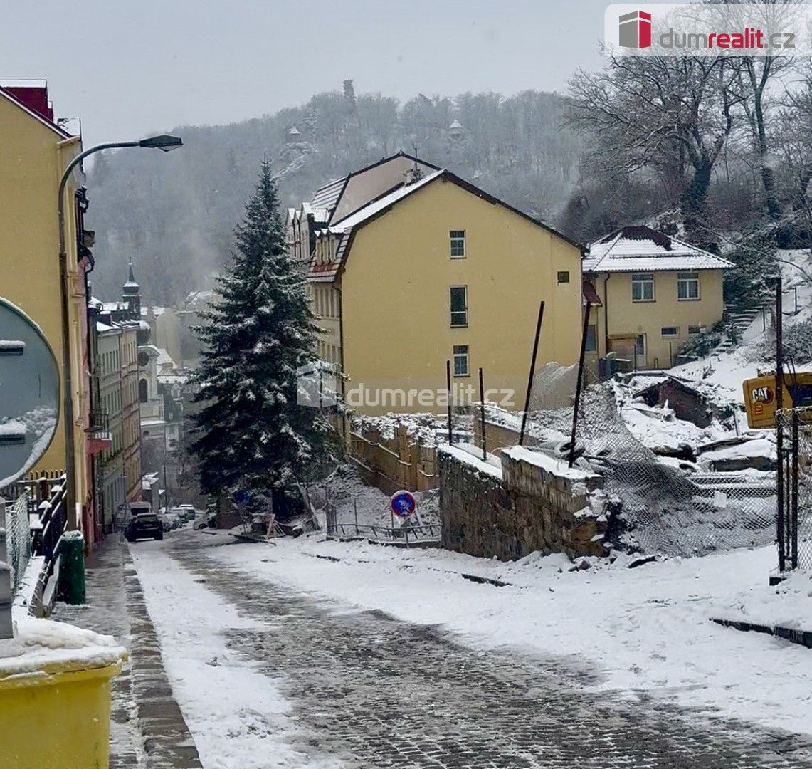 1+1, Kolmá, Karlovy Vary, 52 m²