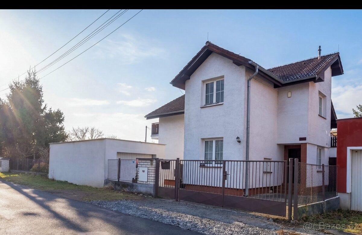 Rodinné domy, Dobřichovice, 252 29