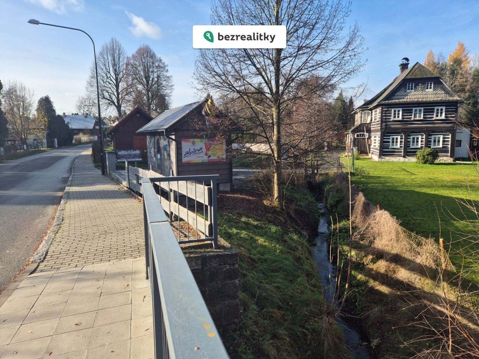 Prodej komerční pozemek - Sloup v Čechách