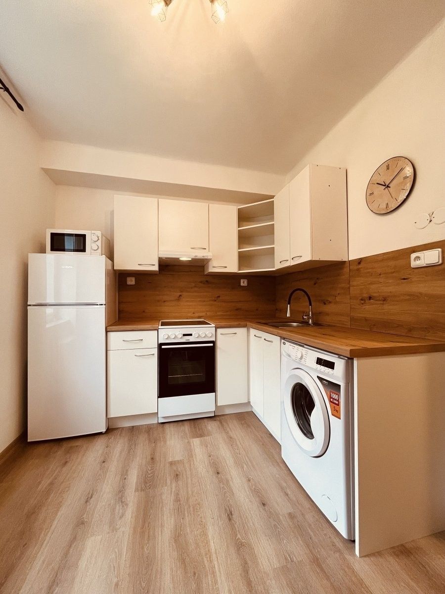Pronájem byt 1+1 - Čujkovova, Ostrava, 28 m² - 2