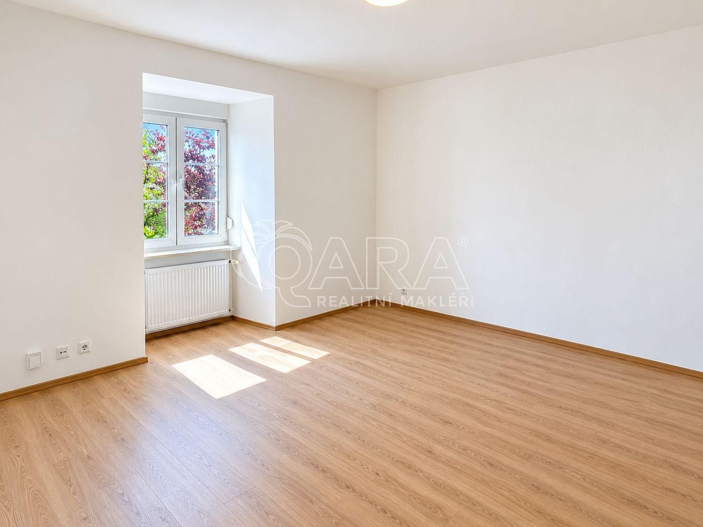 Byty, Podkrkonošských tkalců , Praha Řepy, 38 m² - 1
