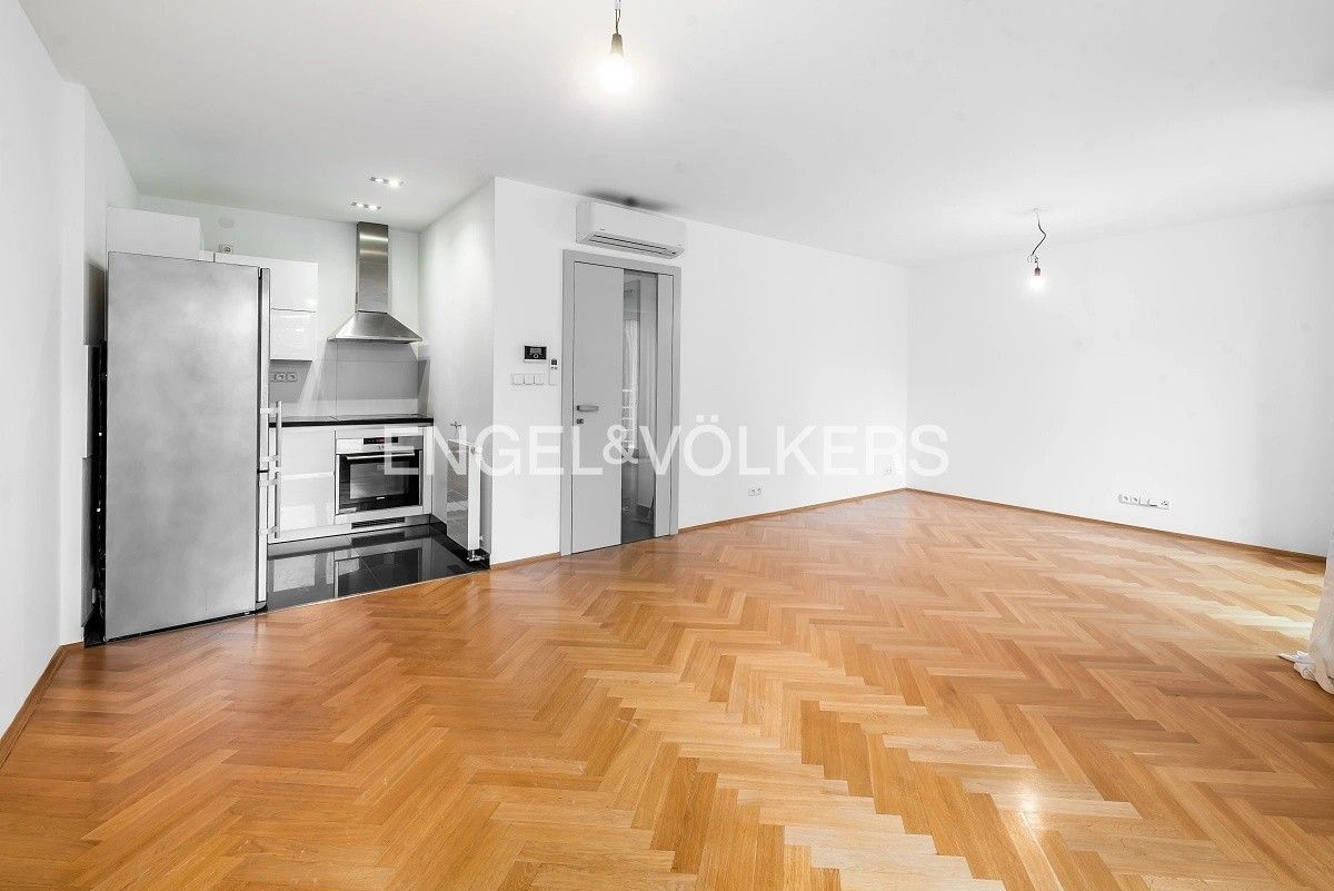 Pronájem byt 2+kk - Rybalkova, Praha, 72 m²