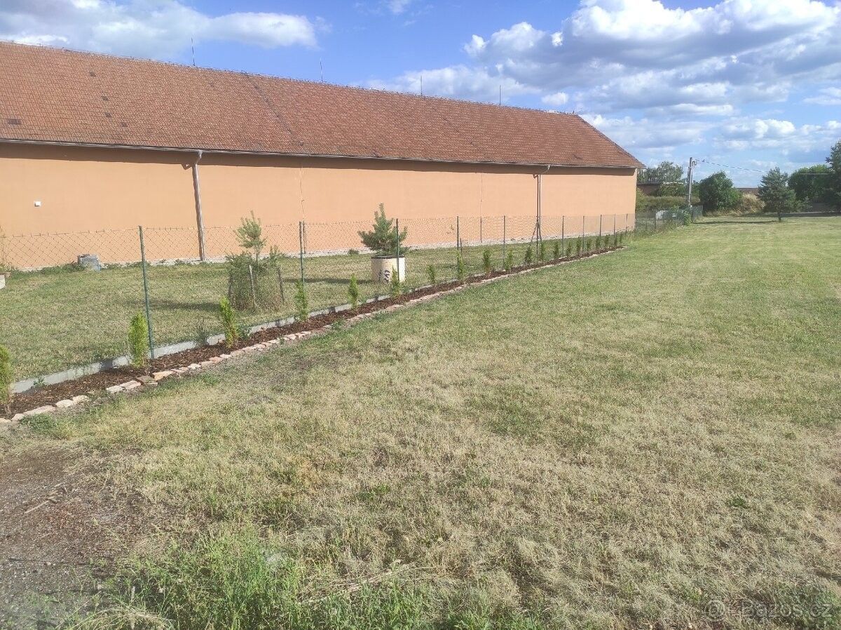 Pronájem obchodní prostory - Úžice u Kralup nad Vltavou, 277 45