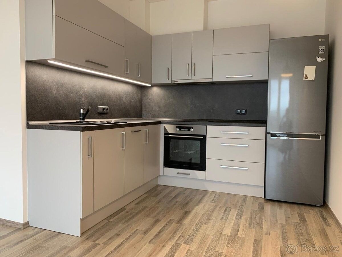 Pronájem byt - Plzeň, 326 00