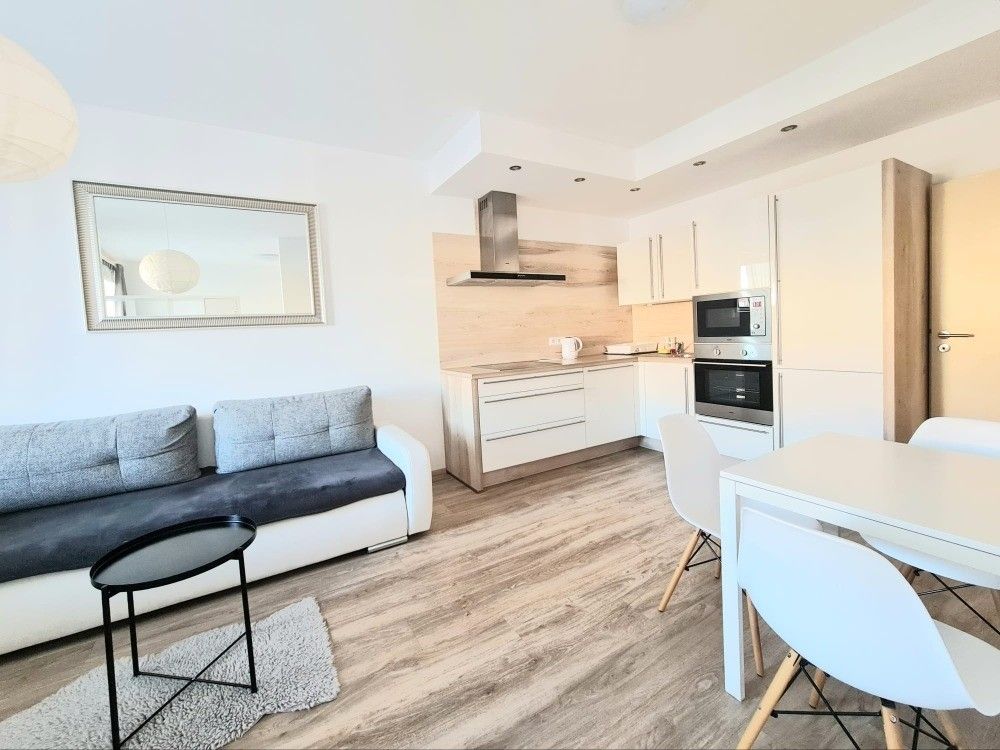 Pronájem byt - Praha, 190 00