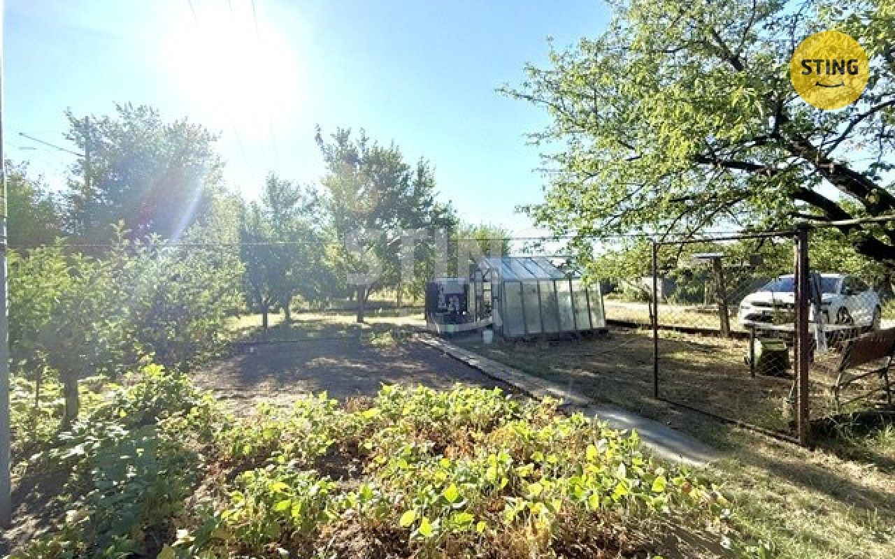 Zahrady, Hodonín, 377 m² - 2