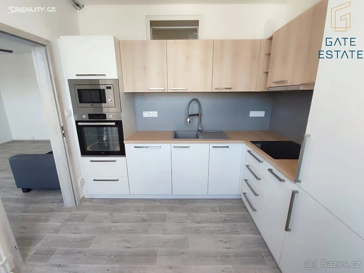 Pronájem byt - Uherské Hradiště, 686 01