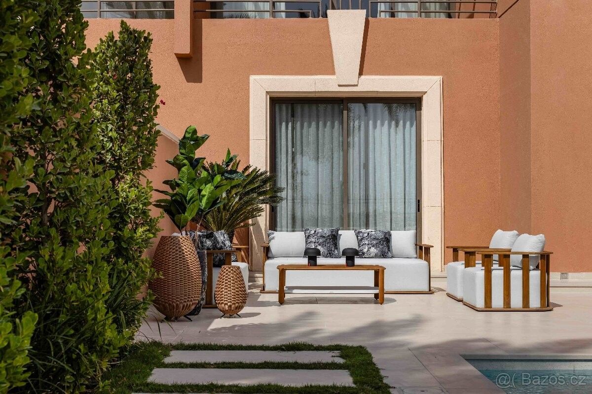 Prodej byt - 987 66, Zahraničí