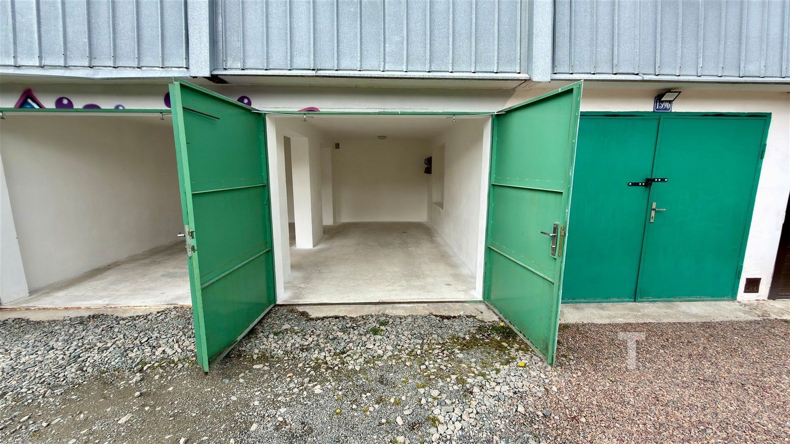 Garáže, Blansko, 31 m² - 2