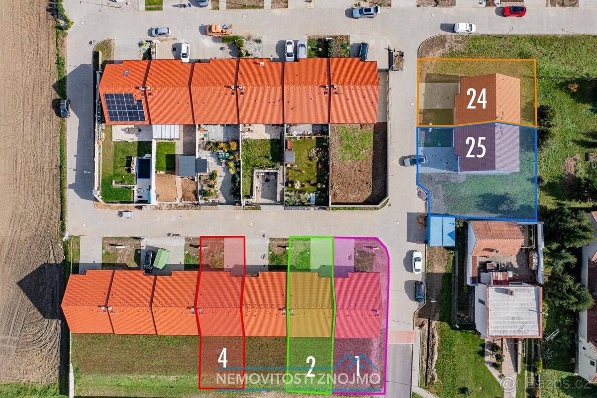 Rodinné domy, Kravsko, 671 51