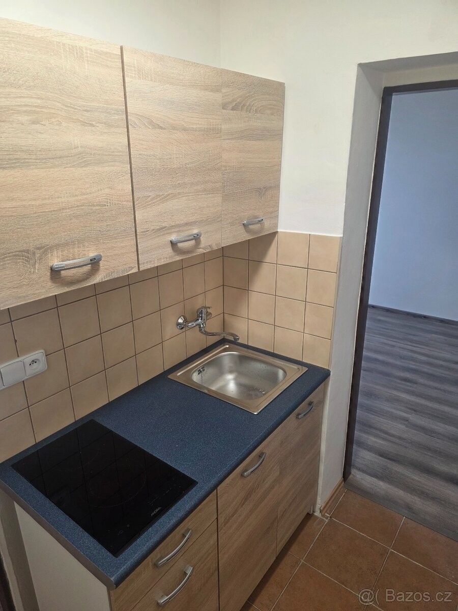 Byty, Odolena Voda, 250 70