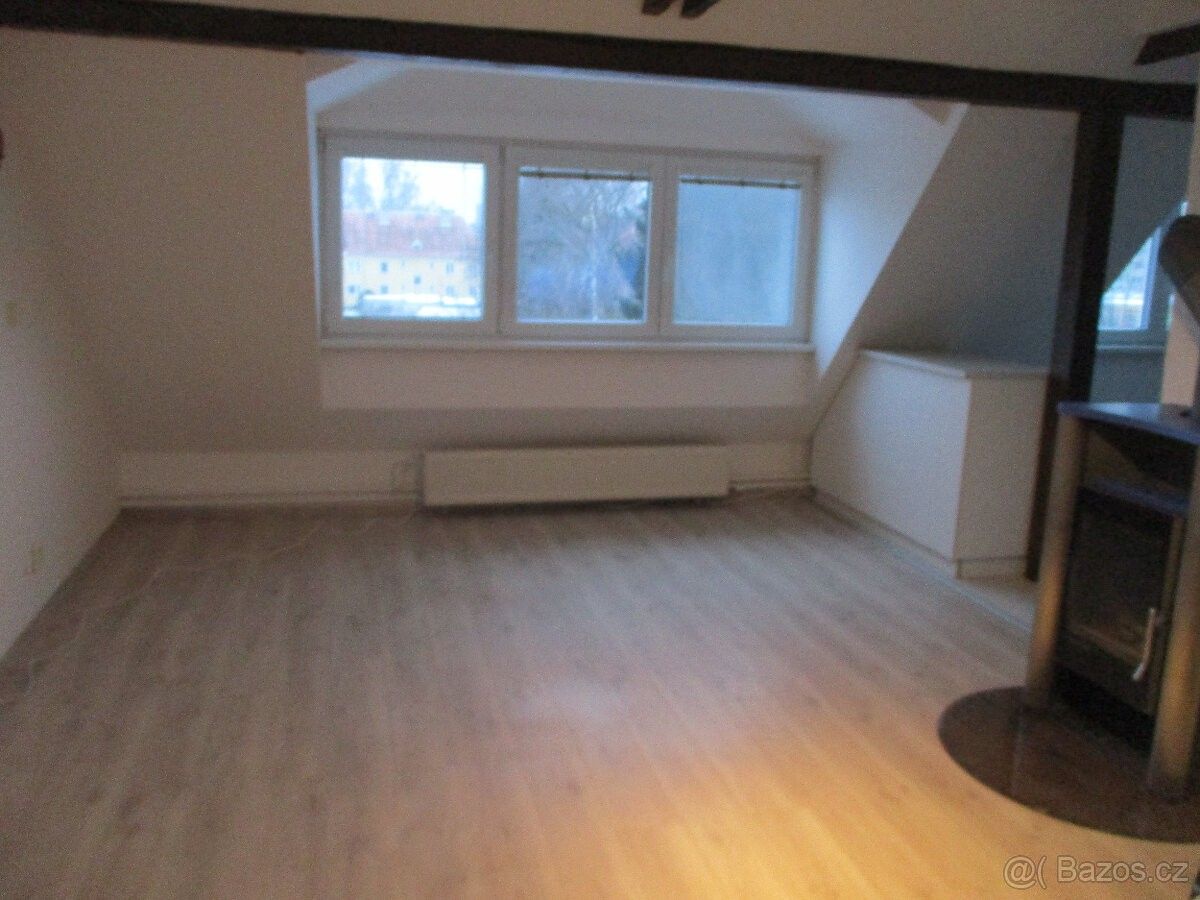 Pronájem byt - Opava, 747 05