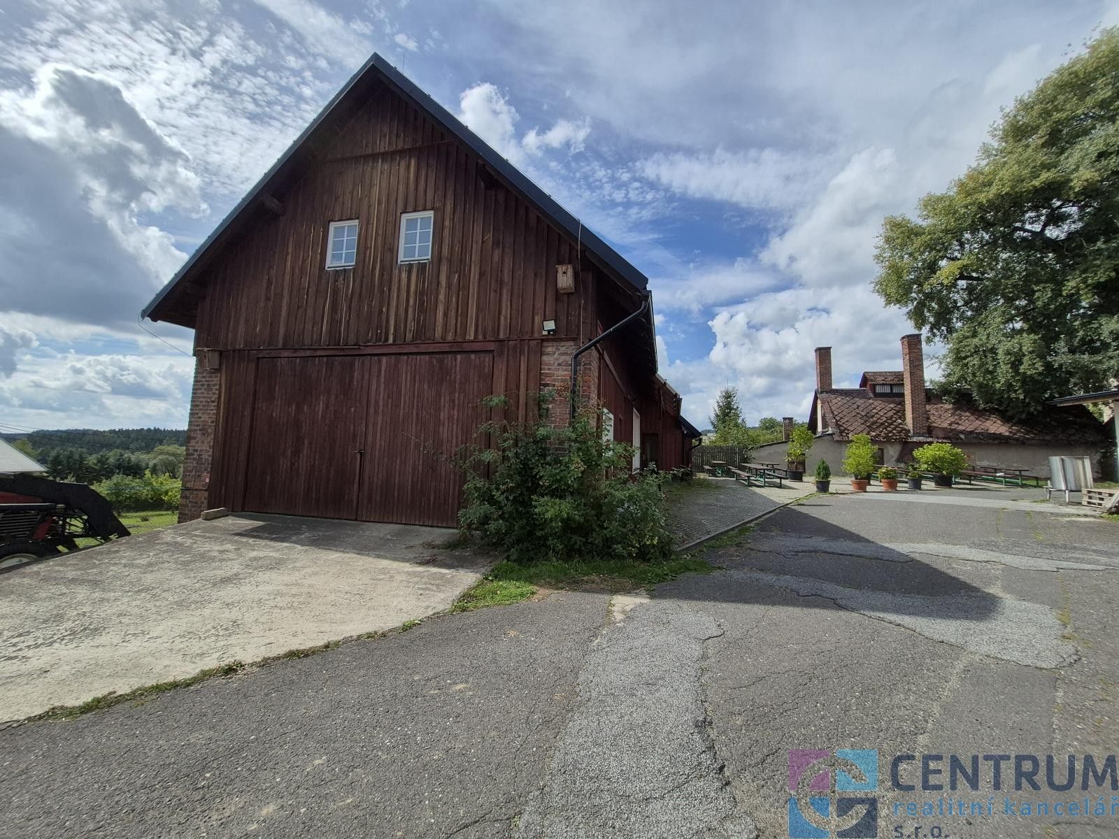 Pronájem obchodní prostory - Zásada, 240 m² - 2
