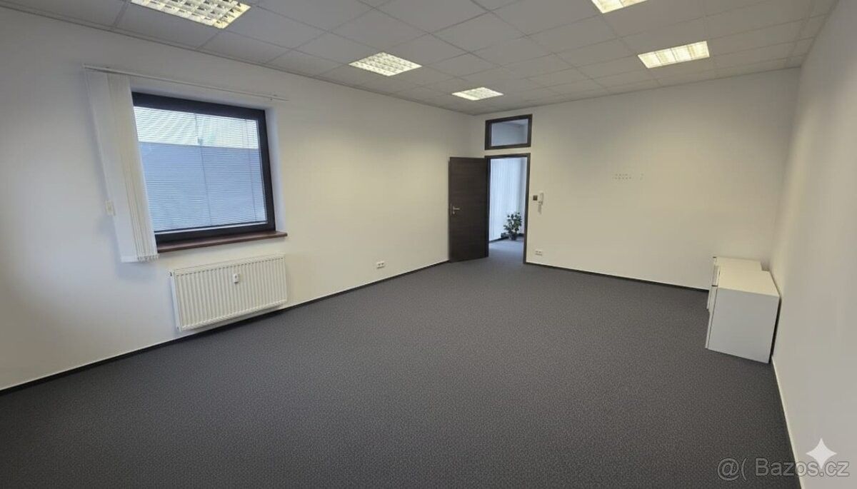 Pronájem kancelář - Rožnov pod Radhoštěm, 756 61