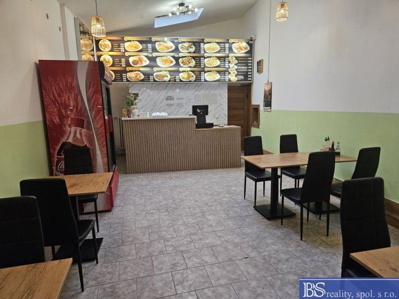 Pronájem obchodní prostory - Hradiště, Ústí nad Labem, 70 m²