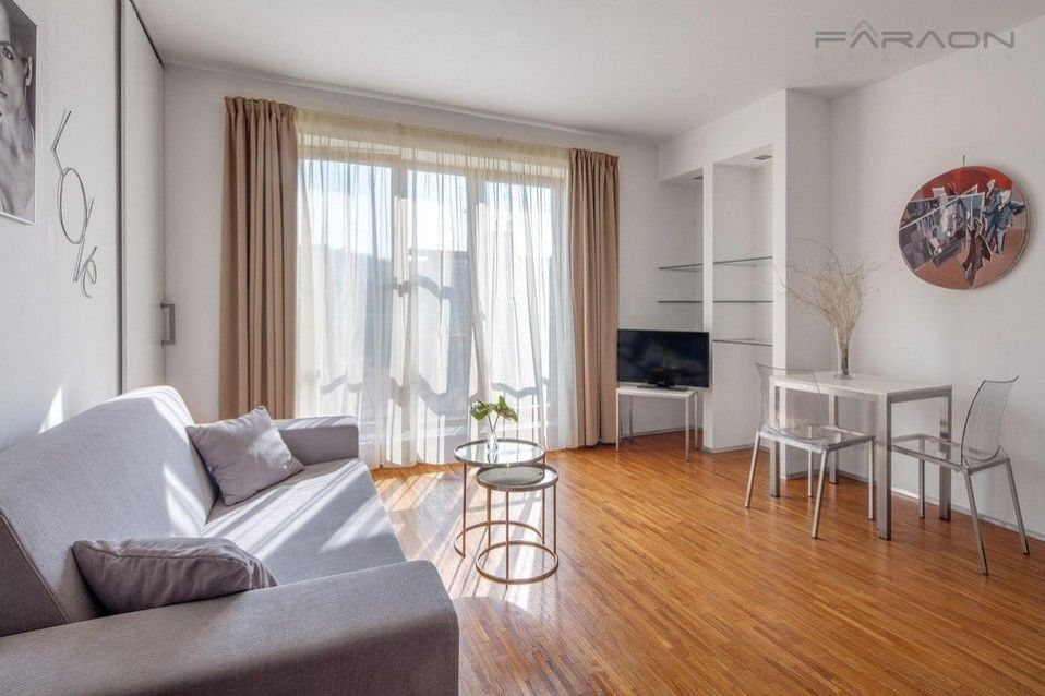 Byt 2+kk · 45 m² · Holečkova, Praha - 4