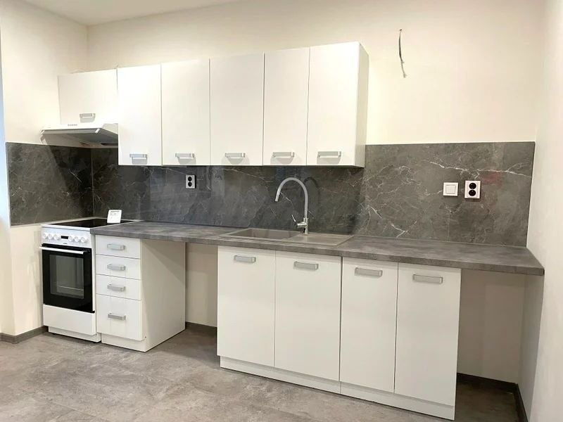 Byty, Mimoň, 471 24