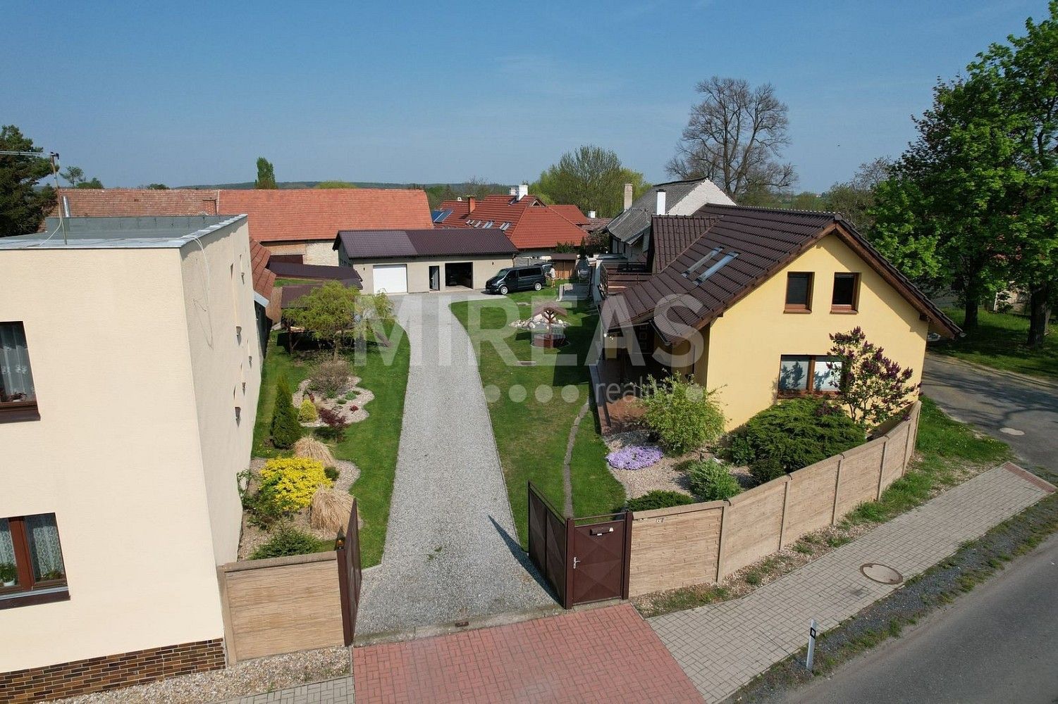 Rodinné domy, Straky, okres Nymburk, 150 m² - 1