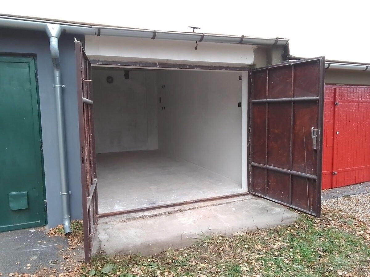 Pronájem garáž - Pardubice, 530 02