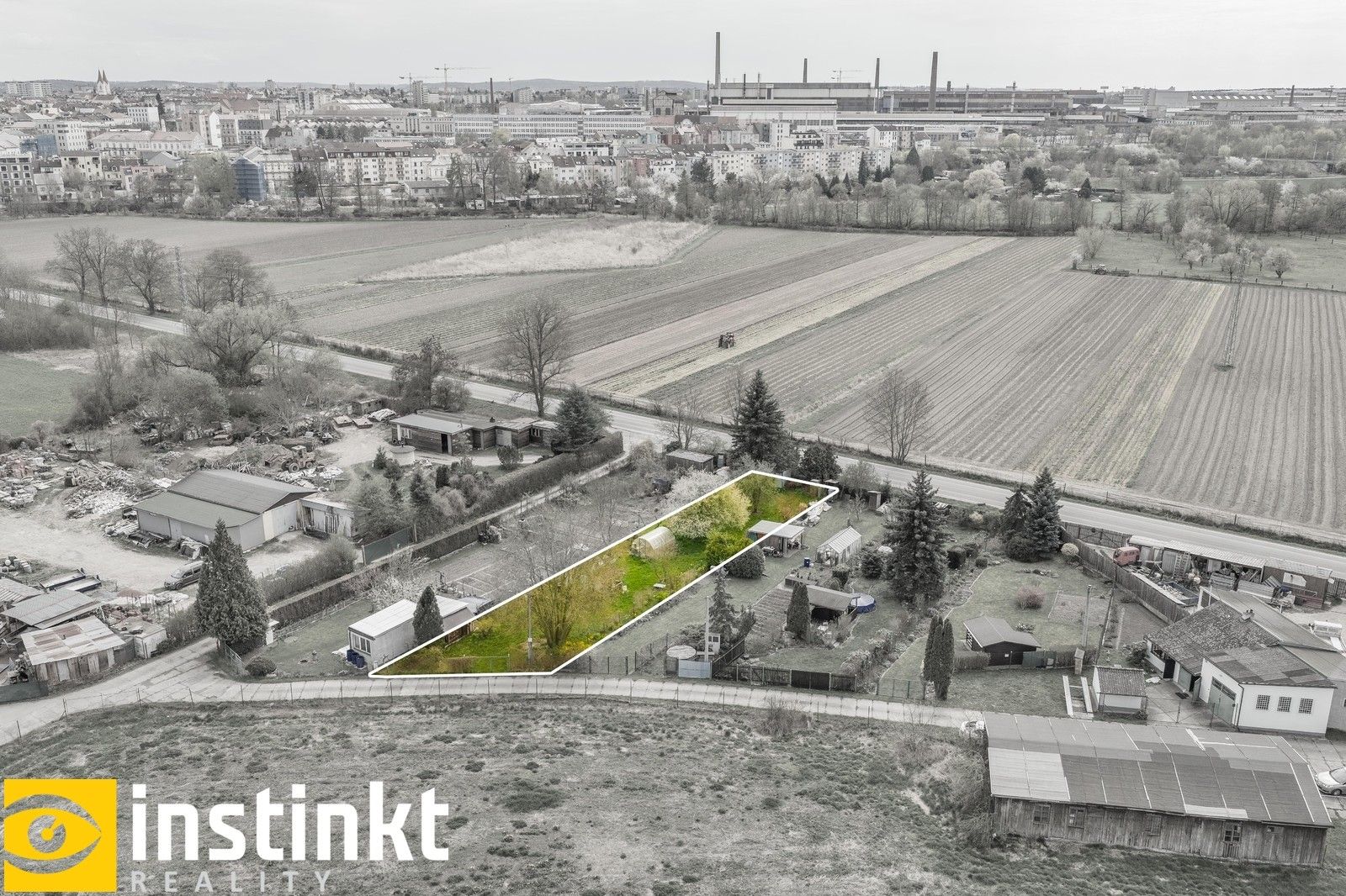 Zahrady, Plzeň, 642 m² - 1