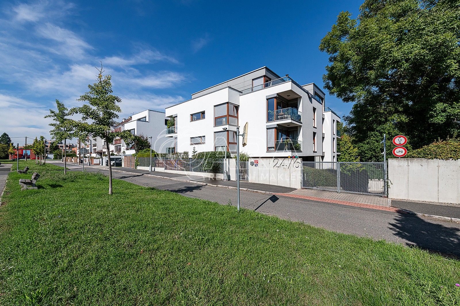 1+kk, Matějská 2739, Praha, 33 m²