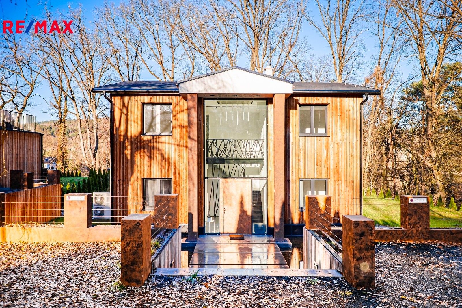 Rodinné domy, Oboz, Nalžovice, 295 m²