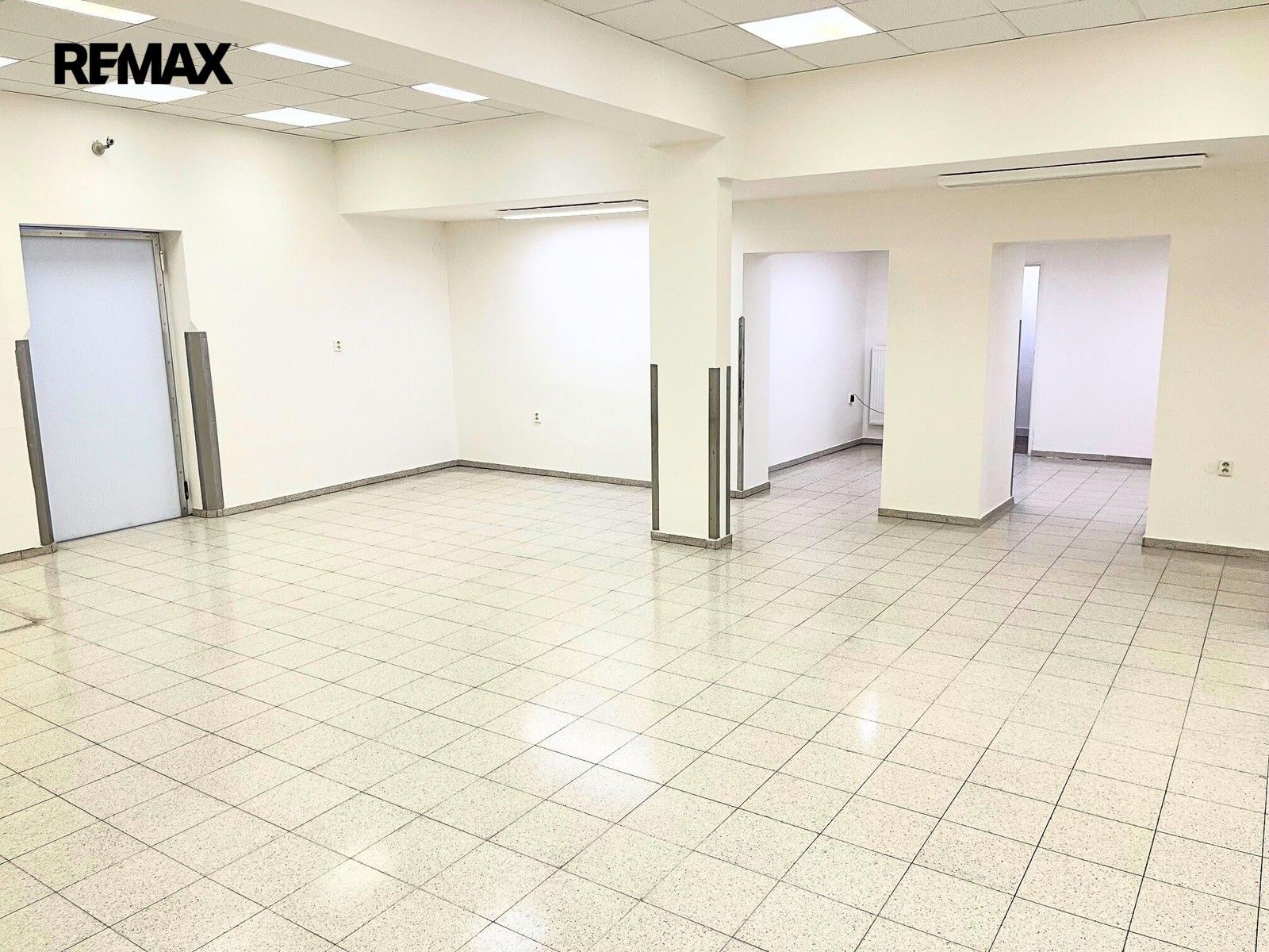 Obchodní prostory · 224 m² · Dolní náměstí 346, Vsetín - 4