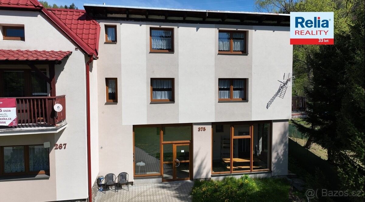 Chaty, Albrechtice v Jizerských horách, 468 43